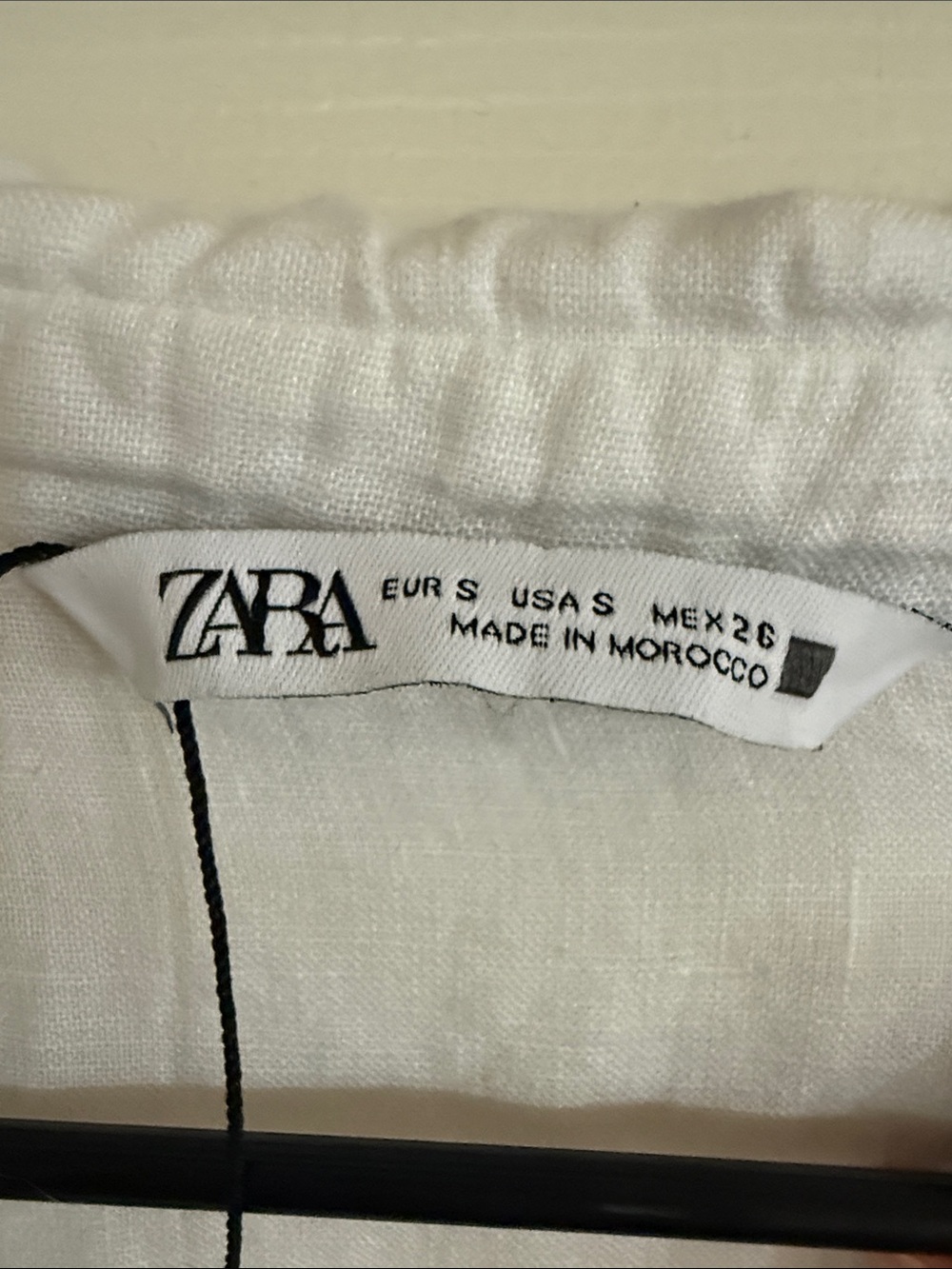 Zara White Short-Sleeve Button-Down Shirt - Picture 3 of 5